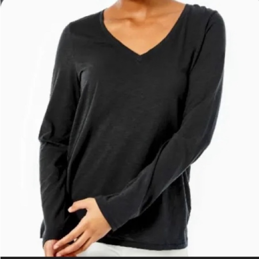 Lilly Pulitzer black long sleeved Etta shirt in women’s size medium